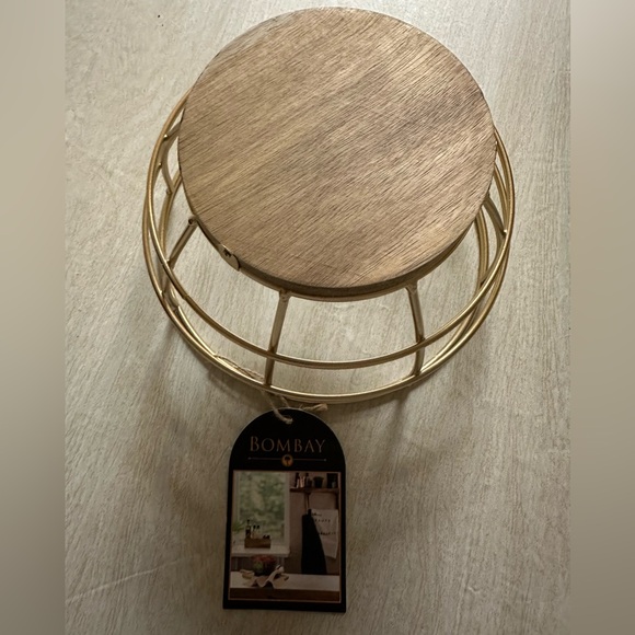 BOMBAY • Gold tone steel and Acacia wood fruit basket - Picture 3 of 4